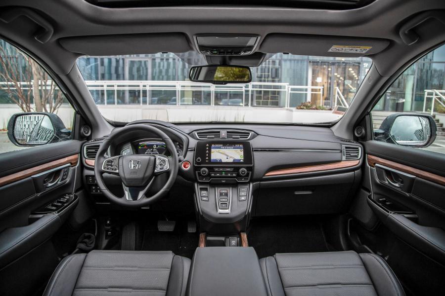 Торпедо Honda CR-V Origin Edition 2018 года  (фото 26 из 27)